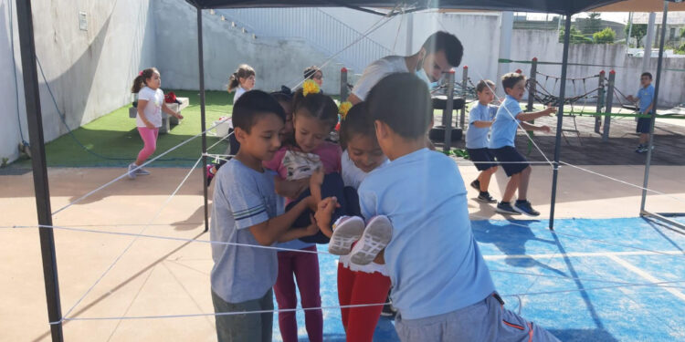 Parque de diversões na Escola EB/JI de Lousado