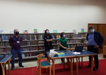Biblioteca provisória abre portas
