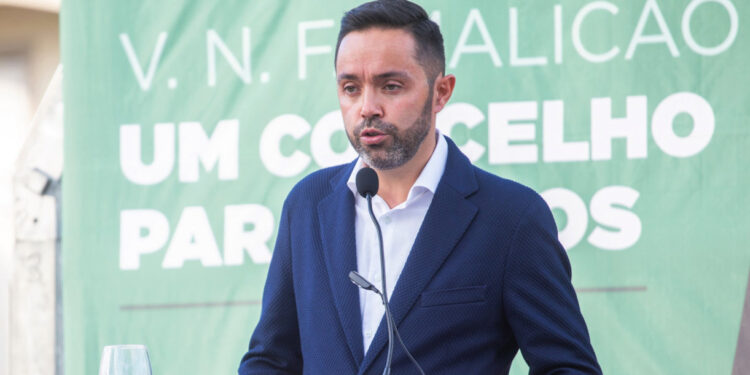 Eduardo Oliveira sugere Movimento Cívico