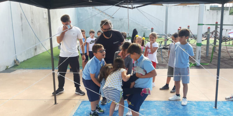 Parque de diversões na Escola EB/JI de Lousado