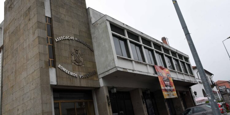 Câmara de Famalicão disponibiliza antigo quartel dos bombeiros de Riba de Ave para instalação da GNR
