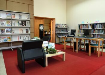 Biblioteca de Famalicão abre serviços temporariamente