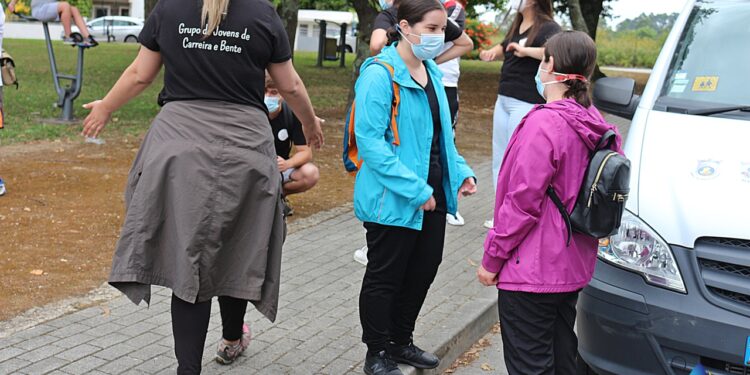 Carreirenses e bentenses juntaram-se em ação solidária