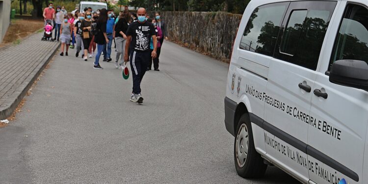 Carreirenses e bentenses juntaram-se em ação solidária