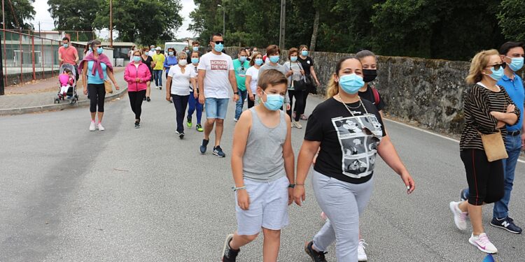 Carreirenses e bentenses juntaram-se em ação solidária