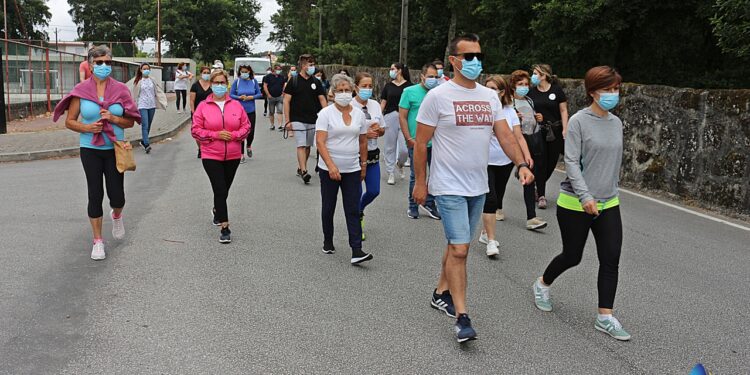 Carreirenses e bentenses juntaram-se em ação solidária