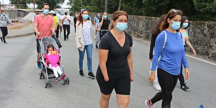 Carreirenses e bentenses juntaram-se em ação solidária
