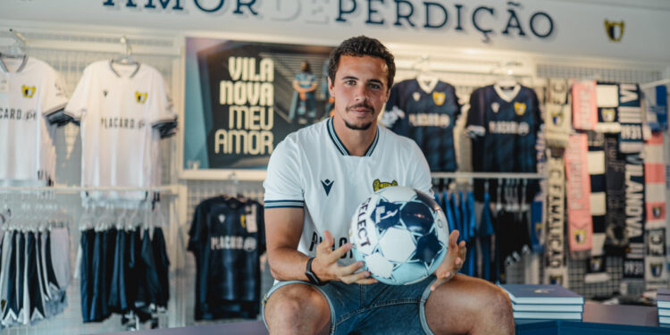 Pedro Marques reforça ataque do FC Famalicão