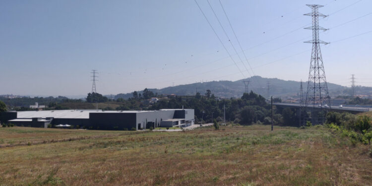 E-REDES remodela linha de Média Tensão em  Vila Nova de Famalicão