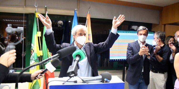 Famalicenses manifestam confiança em Mário Passos