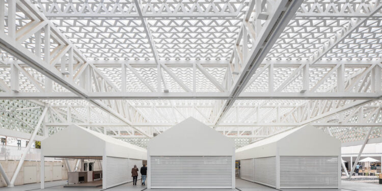 Projeto Praça-Mercado de Famalicão mais votado em concurso internacional