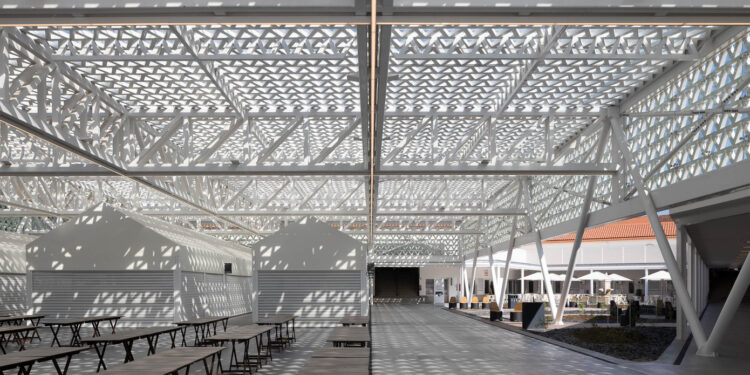 Projeto Praça-Mercado de Famalicão mais votado em concurso internacional