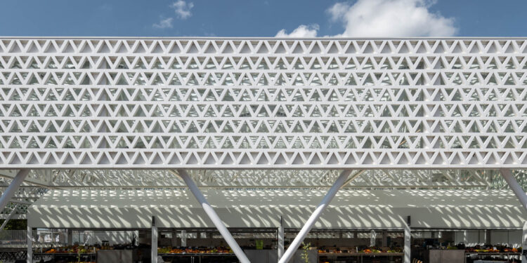 Projeto Praça-Mercado de Famalicão mais votado em concurso internacional