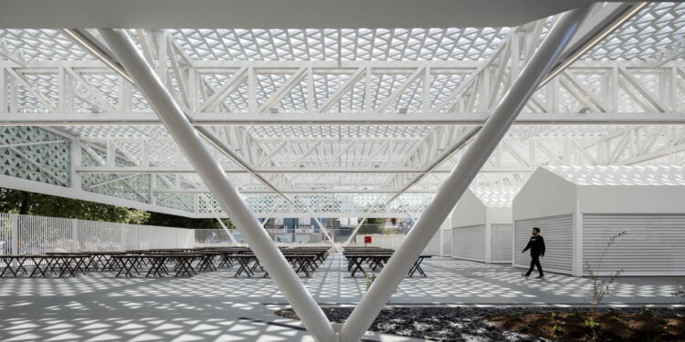 Projeto Praça-Mercado de Famalicão mais votado em concurso internacional