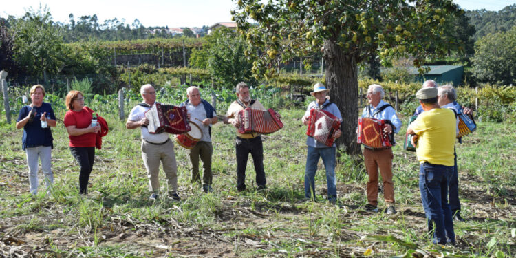 Comunidades com história revivem tradições