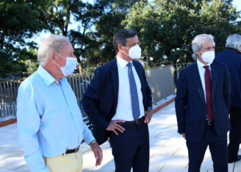 Miradouro de Cruz é novo cartão de visita