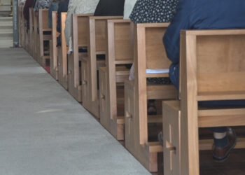 Novos bancos na Igreja Paroquial de Arnoso Santa Eulália foram abençoados