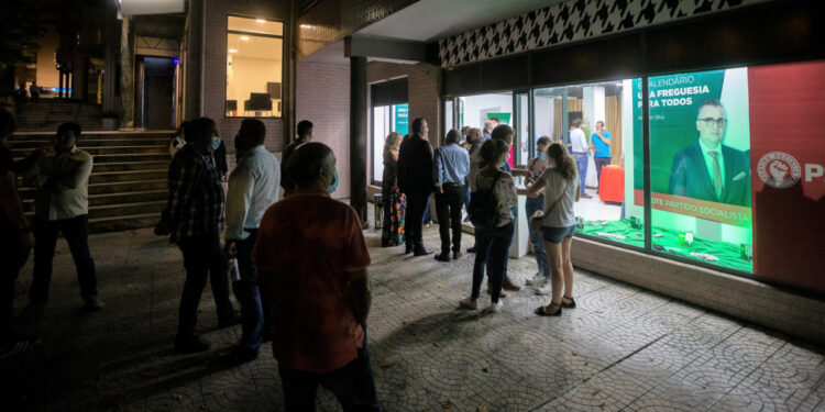 PS abre cinco sedes para “dinamizar campanha” e “intensificar a intervenção” com eleitores