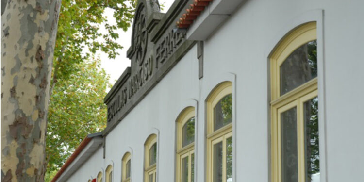 Biblioteca Municipal Camilo Castelo Branco lança concurso de escrita criativa à comunidade da vila de Riba de Ave