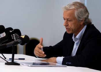 Mário Passos apresenta programa “ambicioso, inovador, moderno” que “rasga novos caminhos para o futuro”