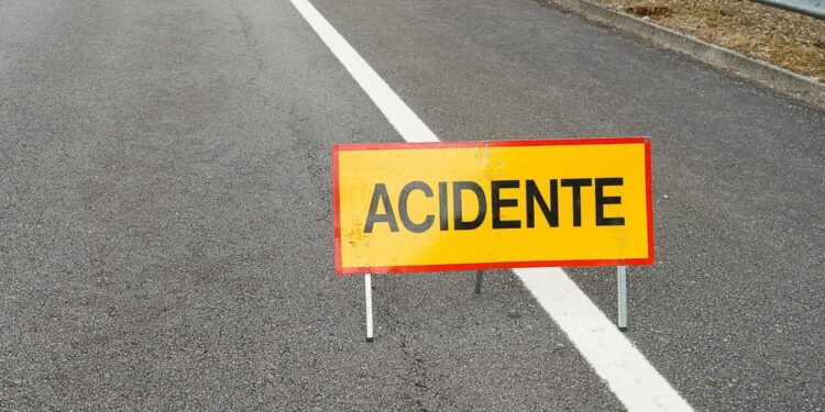 Despiste de duas viaturas na VIM em Mogege