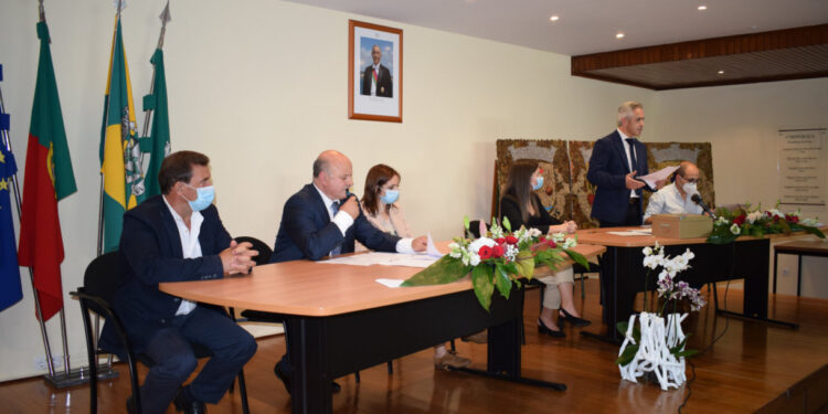 U. F. Gondifelos, Cavalões e Outiz está pronta para o trabalho