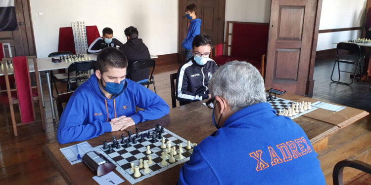 Ivo Dias Imperial vence primeiro título distrital no campeonato distrital individual absoluto de xadrez
