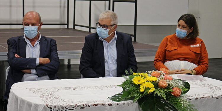 Requião tem agora como presidente Francisco Oliveira