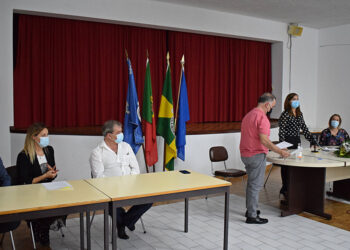 Liliana Ribeiro já tem o leme da Junta de Freguesia de Carreira e Bente
