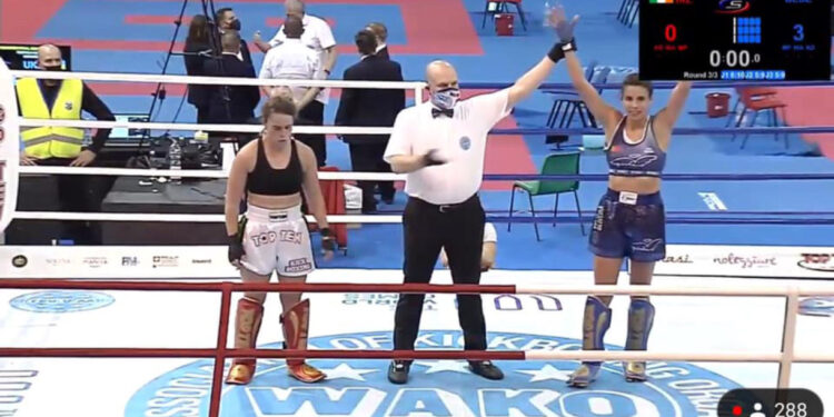 Kickboxer famalicense Sofia Oliveira satisfeita com a sua prestação no Campeonato do Mundo
