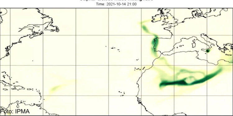 Nuvem de dióxido de enxofre do vulcão das Canárias atinge Península Ibérica