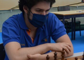 Mestre Nacional Ivo Dias lidera Campeonato Distrital Absoluto de Xadrez