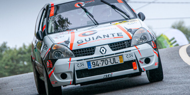 Dupla João Pedro Sousa e Tiago Silva preparada para o Rali de Gondomar