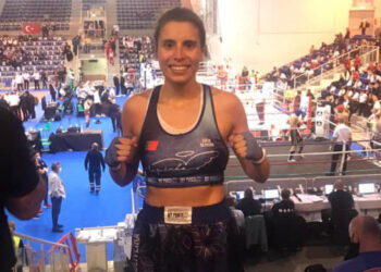 Sofia Oliveira vence o primeiro combate no Campeonato do Mundo de Kickboxing