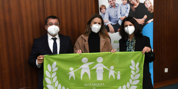 Famalicão distinguido como “Autarquia Familiarmente Responsável” pela décima vez