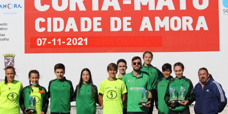 Escola Atletismo Rosa Oliveira em destaque nas provas do Seixal e Marco de Canaveses