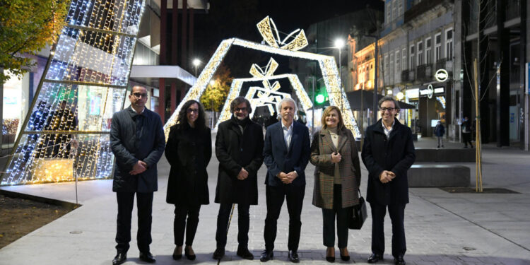 A luz que ilumina Famalicão neste Natal