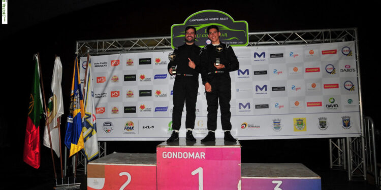 Sousa e Silva vencem perante a adversidade