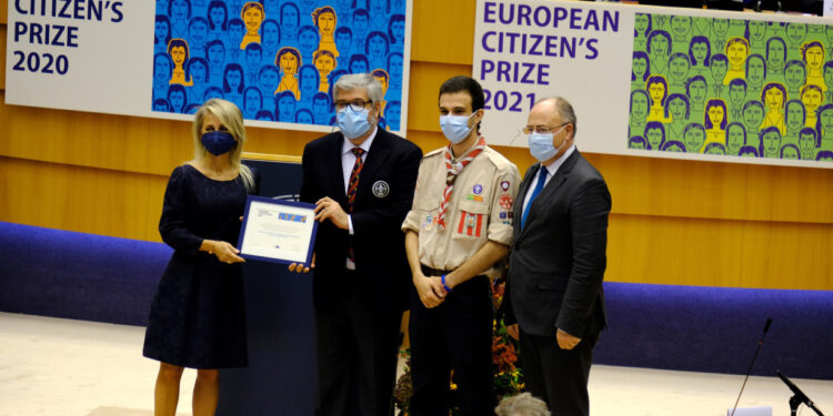 Escuteiros e Misericórdias de Portugal recebem Prémio Cidadão Europeu