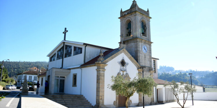 Remodelação do Adro e Igreja Paroquial de Lemenhe valoriza a freguesia