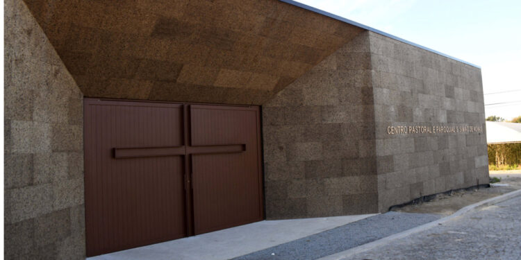 Novais inaugura Centro Pastoral e Paroquial este domingo