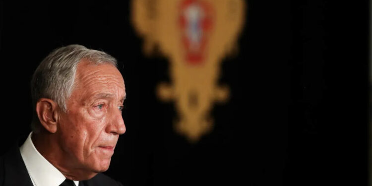 Presidente da República marca eleições antecipadas para 30 de janeiro