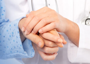 Mais de 4 mil doentes com cancro por diagnosticar devido a rastreios atrasados