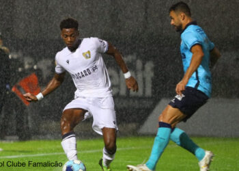 Famalicão-Vizela resolvido no último minuto