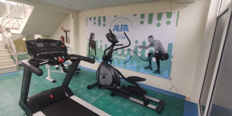 Colégio Alfacoop inaugura ginásio gratuito para alunos, professores e colaboradores