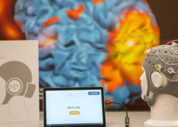 Primeiro ensaio clínico com dispositivo médico para treinar o cérebro de crianças em casa