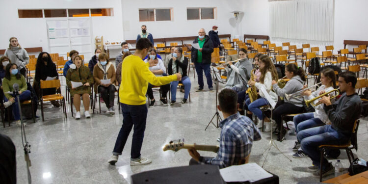 Ondamarela transforma em música as vivências e história da comunidade do Vale do Este