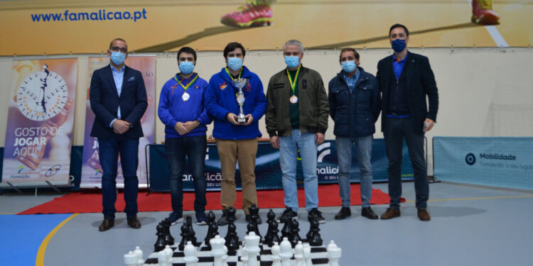 Carlos Novais vence II Torneio Interno de Rápidas Clube Xadrez A2D