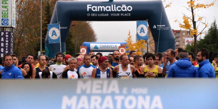 Apresentação da 7.ª Meia Maratona de Famalicão com a presença de Mário Passos