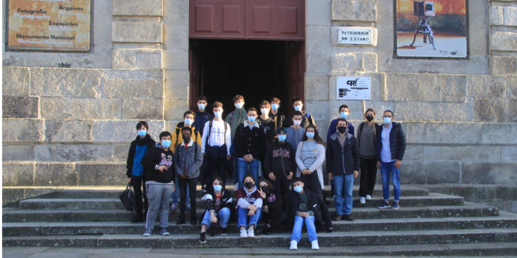 OFICINA visita Centro Português de Fotografia